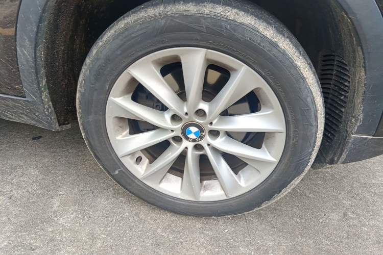 Used BMW X3 2014 xDrive28i Leading Model Right Front Wheel Hub