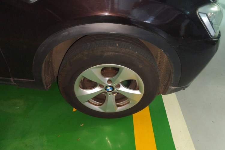 Used BMW X3 2014 xDrive20i Leading Model Right Front Wheel Hub