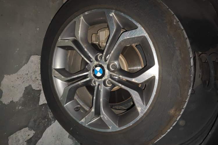 Used BMW X3 2014 xDrive20i X Design Package Right Front Wheel Hub