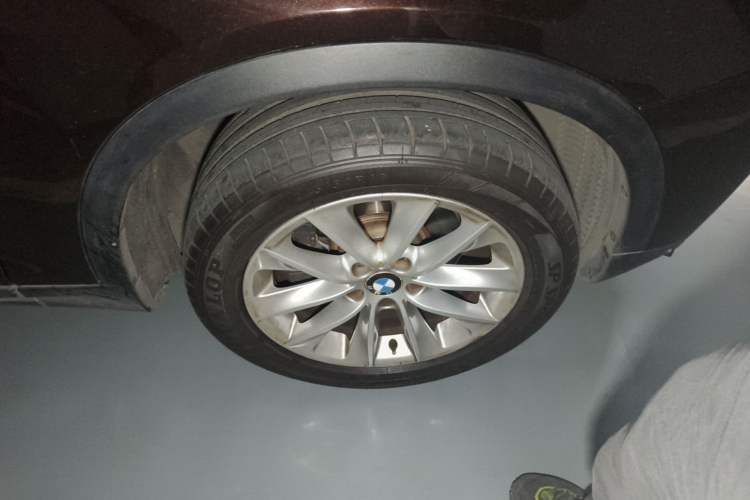 Used BMW X3 2014 xDrive20i X Design Package Right Front Wheel Hub