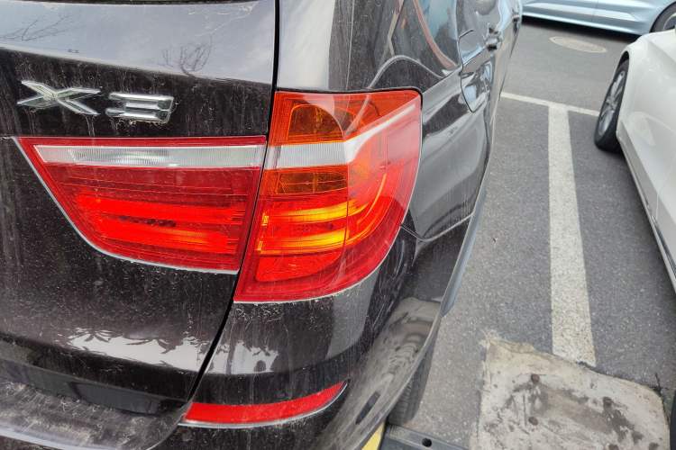 Used BMW X3 2014 xDrive20i X Design Package Right Rear Taillight