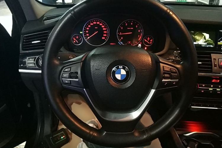 Used BMW X3 2014 xDrive20i X Design Package Steering Wheel