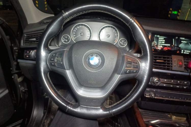 Used BMW X3 2014 xDrive20i X Design Package Steering Wheel