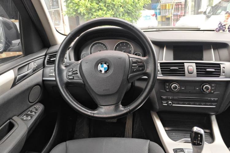 Used BMW X3 2014 xDrive20i Leading Model Steering Wheel