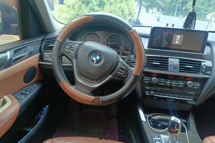 Used BMW X3 2014 xDrive28i Leading Model Steering Wheel