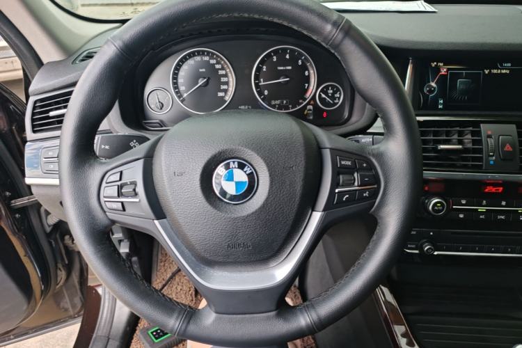Used BMW X3 2014 xDrive20i X Design Package Steering Wheel