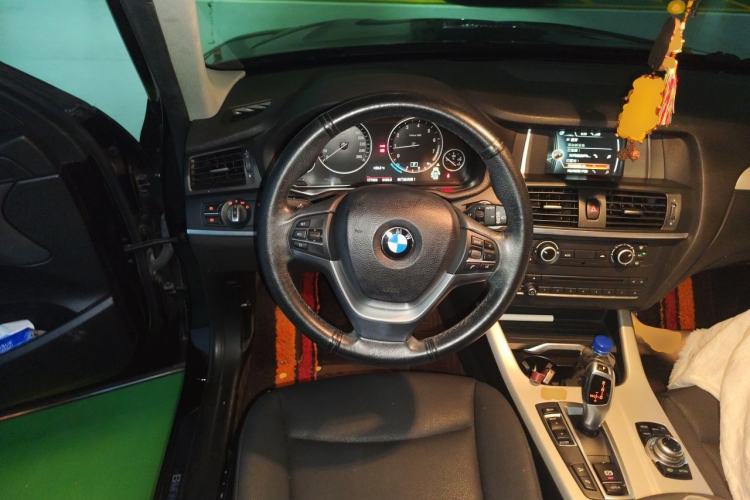 Used BMW X3 2014 xDrive20i Leading Model Steering Wheel
