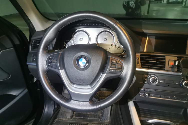 Used BMW X3 2014 xDrive20i Leading Model Steering Wheel
