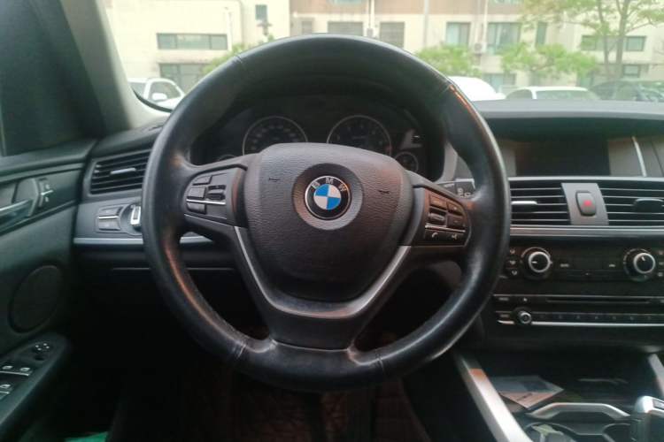 Used BMW X3 2014 xDrive20i Leading Model Steering Wheel
