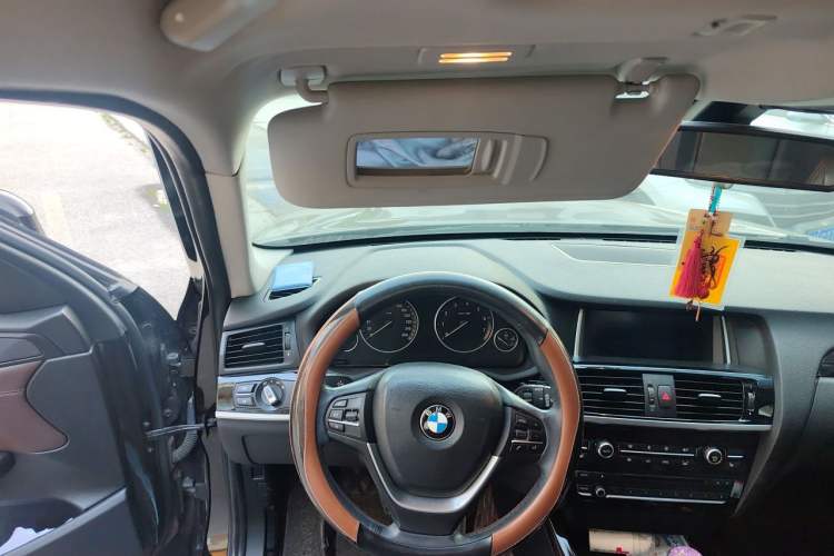 Used BMW X3 2014 xDrive20i X Design Package Steering Wheel