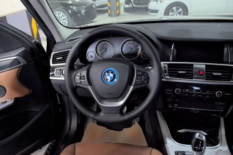 Used BMW X3 2014 xDrive28i Leading Model Steering Wheel