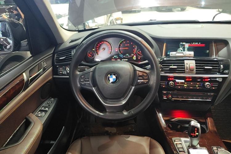 Used BMW X3 2014 xDrive20i X Design Package Steering Wheel