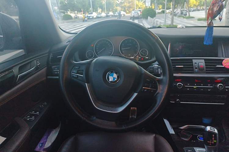Used BMW X3 2014 xDrive20i X Design Package Steering Wheel