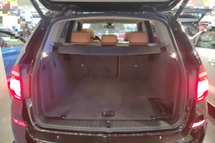 Used BMW X3 2014 xDrive28i Leading Model Trunk
