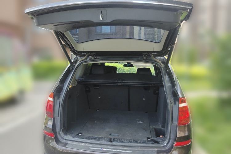 Used BMW X3 2014 xDrive20i Leading Model Trunk