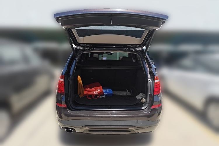 Used BMW X3 2014 xDrive20i Leading Model Trunk