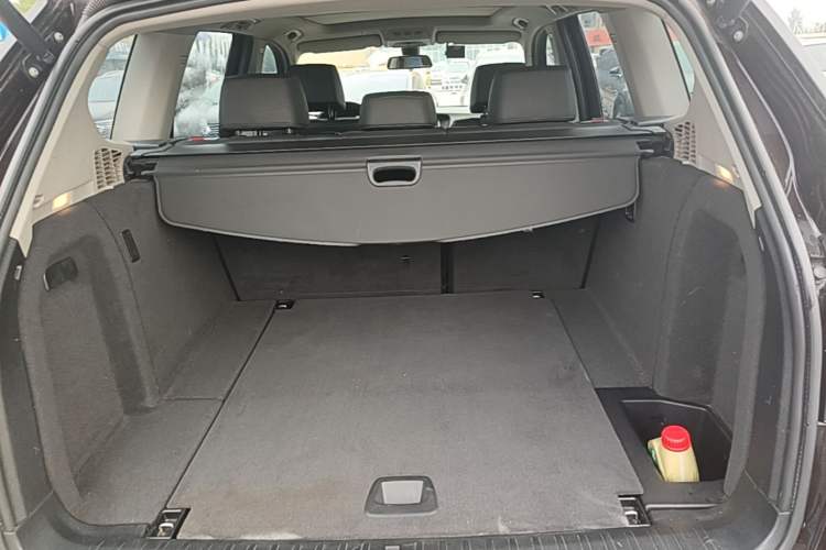 Used BMW X3 2014 xDrive20i Leading Model Trunk