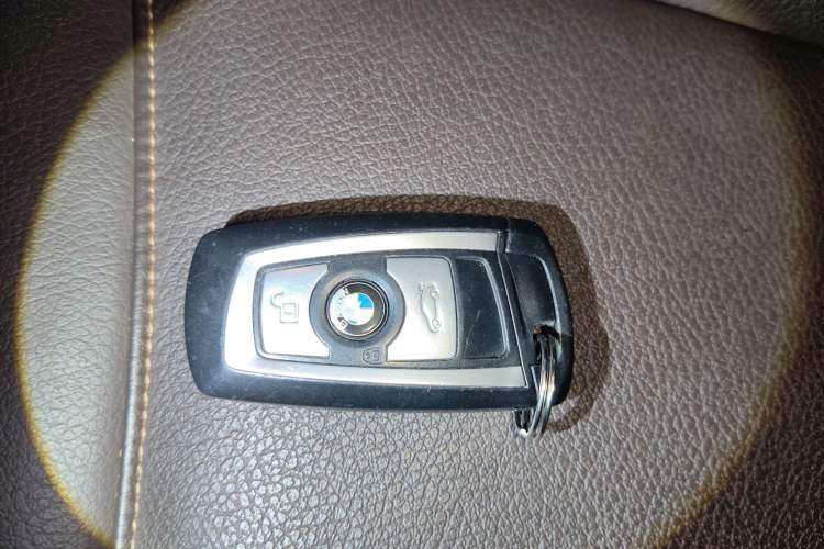 Used BMW X3 2014 xDrive20i X Design Package Vehicle Key