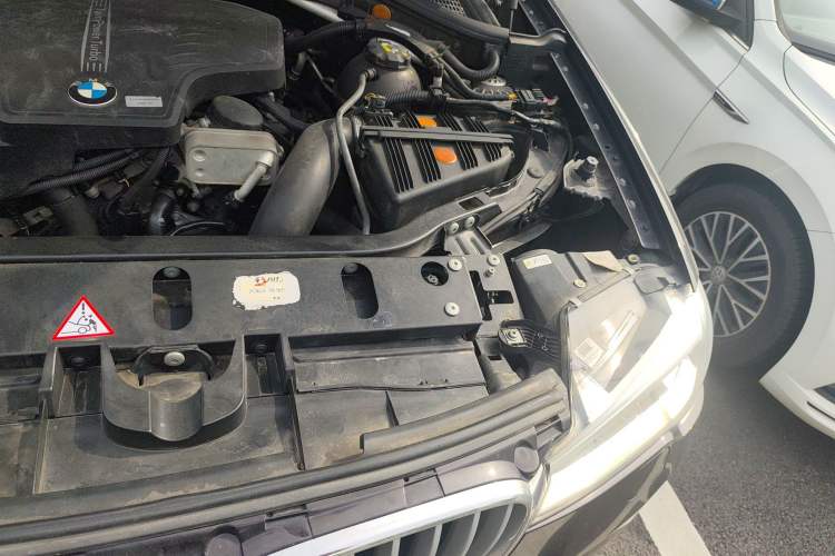 Used BMW X3 2014 xDrive28i Leading Model Engine Bay Left