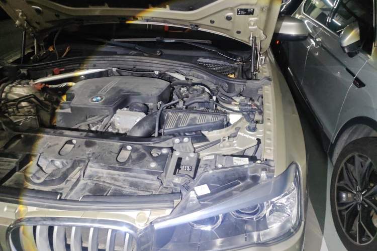 Used BMW X3 2014 xDrive20i X Design Package Engine Bay Left