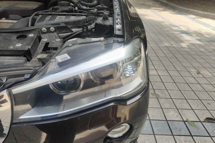 Used BMW X3 2014 xDrive20i X Design Package Engine Bay Left