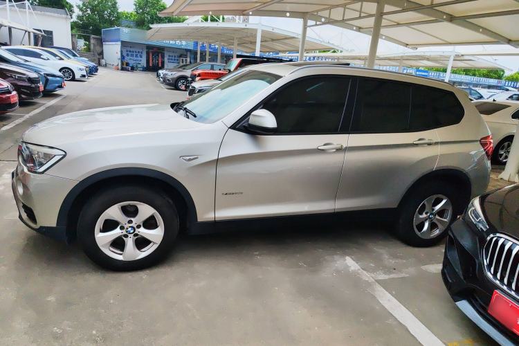 Used BMW X3 2014 xDrive20i Leading Model Exterior 3