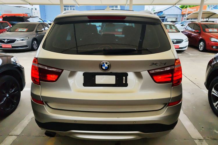 Used BMW X3 2014 xDrive20i Leading Model Exterior 4
