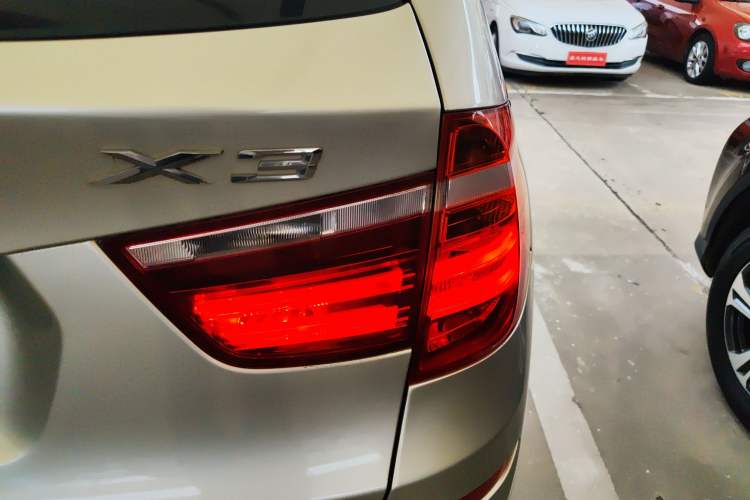 Used BMW X3 2014 xDrive20i Leading Model Exterior 6