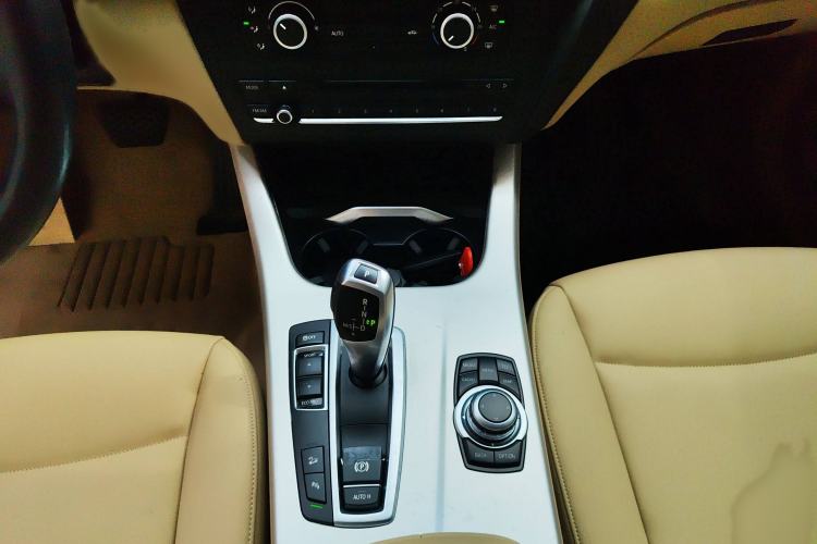 Used BMW X3 2014 xDrive20i Leading Model Gear Lever