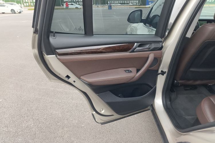 Used BMW X3 2014 xDrive20i X Design Package Interior 3