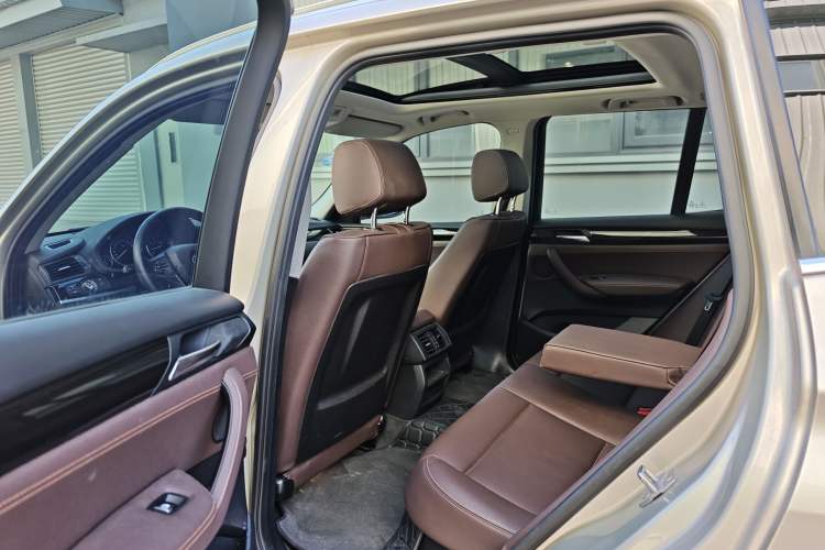 Used BMW X3 2014 xDrive20i X Design Package Interior 5