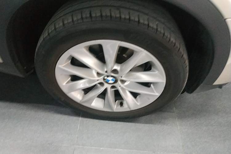 Used BMW X3 2014 xDrive20i X Design Package Left Front Wheel Hub