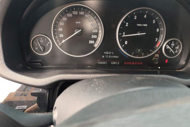 Used BMW X3 2014 xDrive28i Leading Model Odometer Close Up