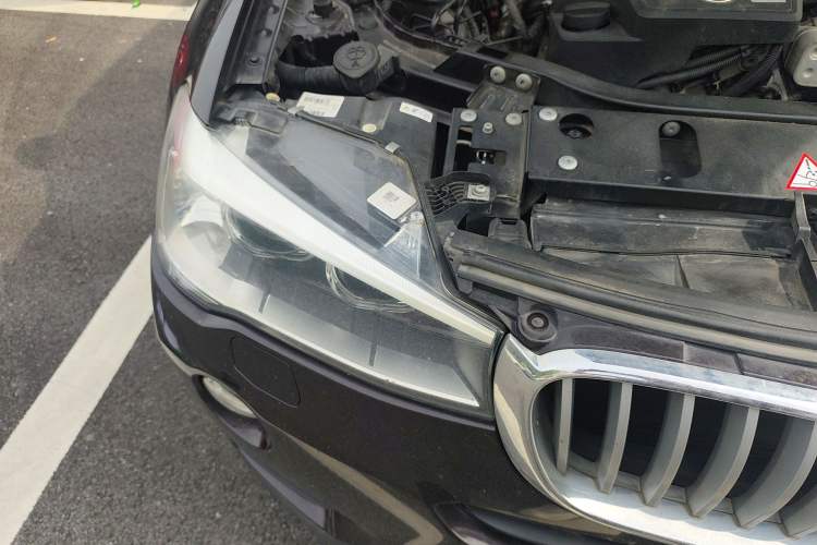 Used BMW X3 2014 xDrive28i Leading Model Right Front Headlight