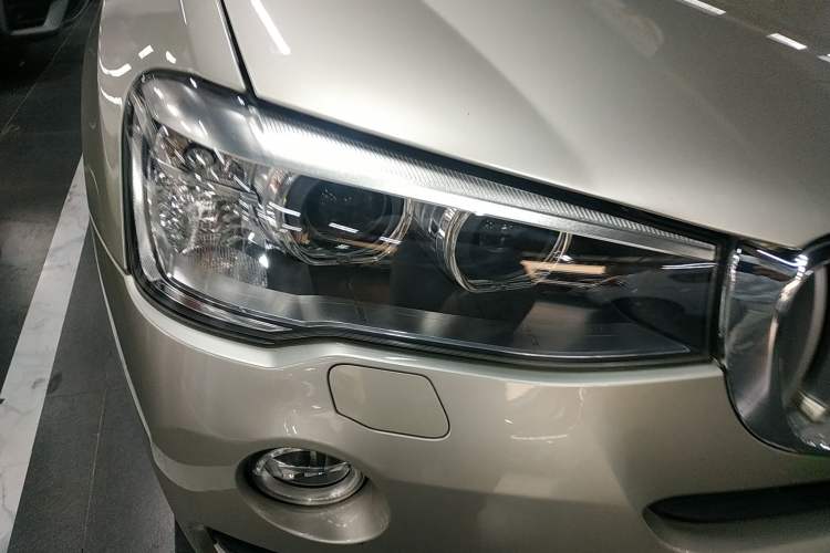 Used BMW X3 2014 xDrive20i X Design Package Right Front Headlight