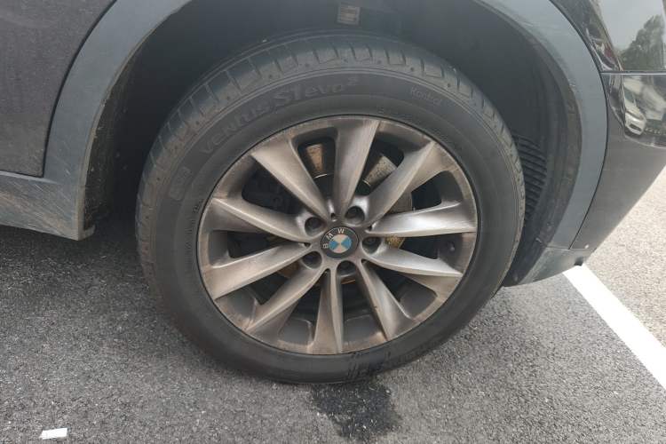 Used BMW X3 2014 xDrive28i Leading Model Right Front Wheel Hub