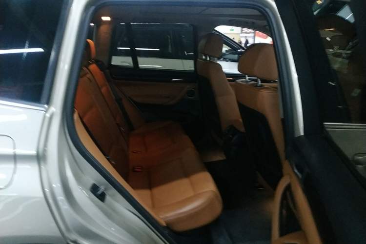 Used BMW X3 2014 xDrive20i X Design Package Right Rear Seat