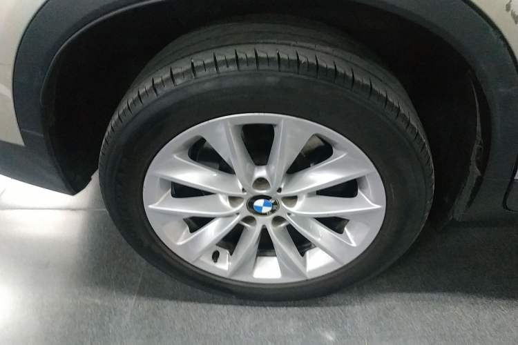 Used BMW X3 2014 xDrive20i X Design Package Right Rear Wheel Hub