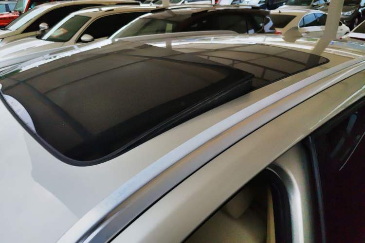 Used BMW X3 2014 xDrive20i Leading Model Roof