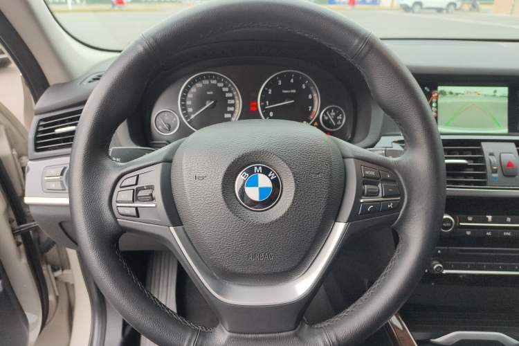 Used BMW X3 2014 xDrive20i X Design Package Steering Wheel
