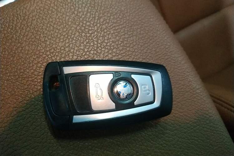 Used BMW X3 2014 xDrive20i X Design Package Vehicle Key