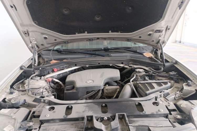 Used BMW X3 2014 xDrive28i Leading Model Engine Bay