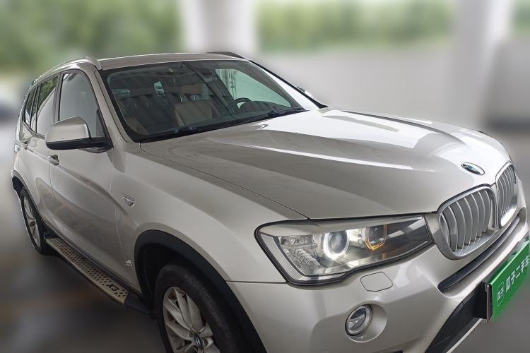 Used BMW X3 2014 xDrive28i Leading Model Front Right 45 Deg