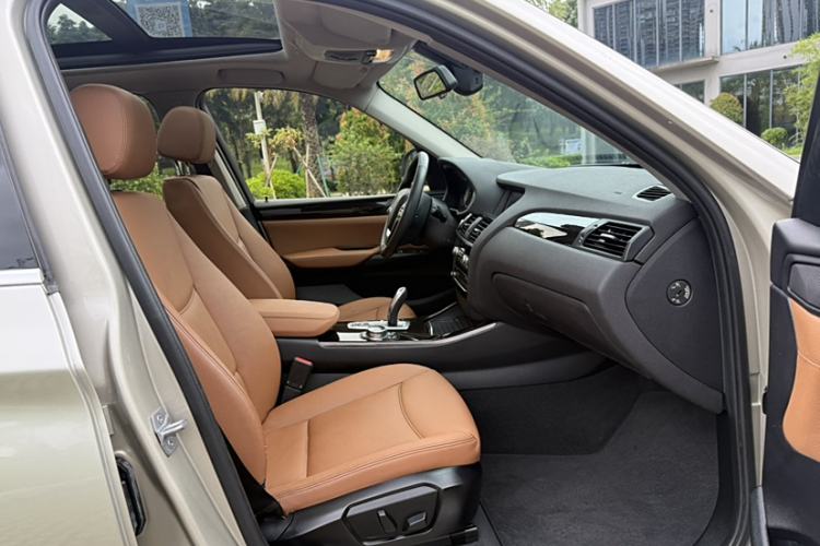 Used BMW X3 2014 xDrive20i X Design Package Interior 3