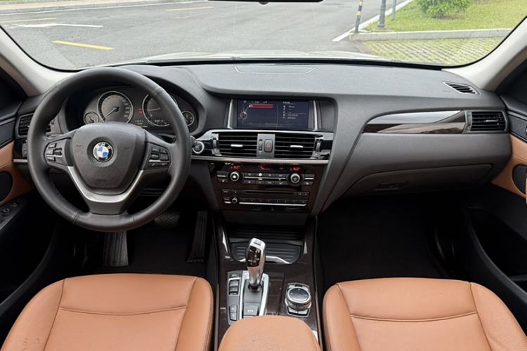 Used BMW X3 2014 xDrive20i X Design Package Interior 4