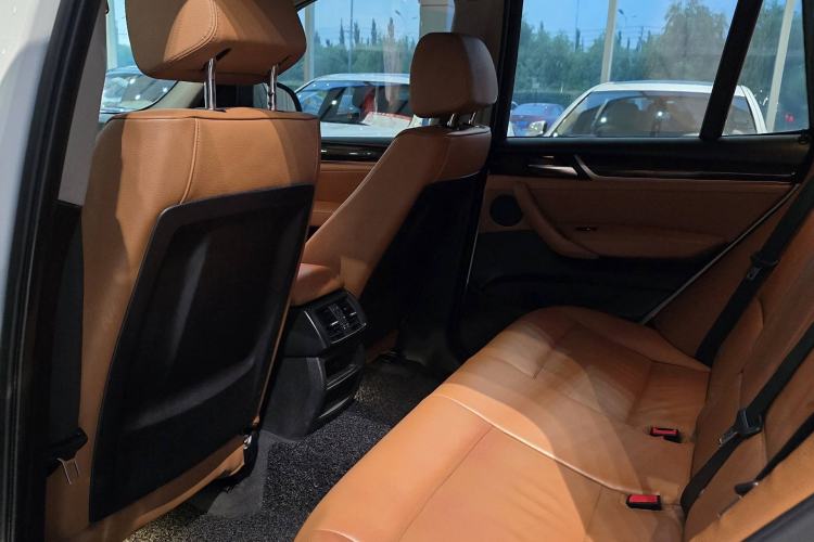 Used BMW X3 2014 xDrive20i X Design Package Interior 4