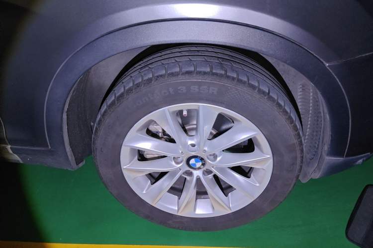 Used BMW X3 2014 xDrive20i X Design Package Right Front Wheel Hub