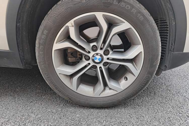 Used BMW X3 2014 xDrive20i X Design Package Right Front Wheel Hub