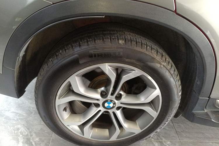Used BMW X3 2014 xDrive20i X Design Package Right Rear Wheel Hub