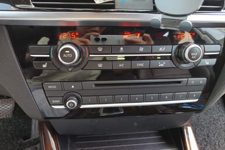 Used BMW X3 2014 xDrive20i X Design Package Audio And AC Panel